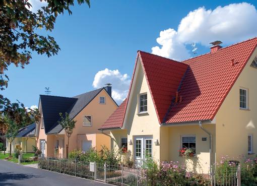 In Berlin-Lichtenberg wurde ein Einfamilienhaus als Friesenhaus erbaut. Die Haustechnik besteht unter anderem aus einer Wärmepumpe. Foto: Roth In Berlin-Lichtenberg wurde ein Einfamilienhaus als Friesenhaus erbaut. Die Haustechnik besteht unter anderem aus einer Wärmepumpe. Foto: Roth