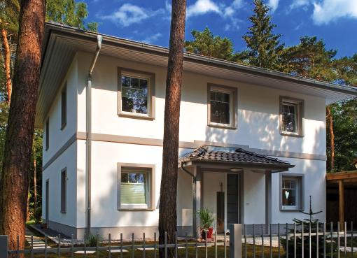 Mit gut 150 Quadratmetern Wohnfläche bietet die Villa jedem Mitglied der vierköpfigen Familie individuellen Freiraum. Foto: Roth Mit gut 150 Quadratmetern Wohnfläche bietet die Villa jedem Mitglied der vierköpfigen Familie individuellen Freiraum. Foto: Roth