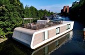 Die "Floating Homes" am Victoriakai-Ufer in Hamburg sind mit einer umweltfreundlichen Luft/Wasser-Wärmepumpe ausgestattet. (Foto: waermepumpe-regional.de)