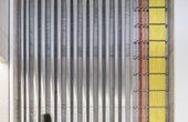 Zur Beheizung der Räume werden unterschiedliche Technologien genutzt. Für die Wärmegrundlast wird die Abwärme aus dem Datacenter verwendet. (Foto: Lisa Bogner und Tobias Manzke PartGmbB)