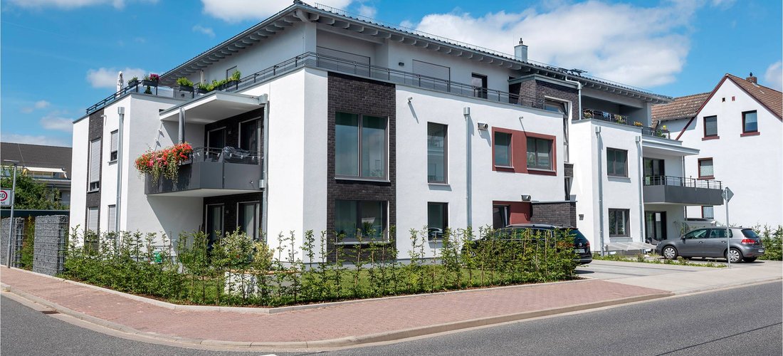 Das Mehrfamilienhaus in Bruchköbel genügt technisch höchsten Ansprüchen (Bild: Buderus)