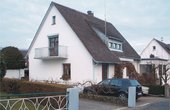 Vorher: Wohnhaus aus dem Jahr 1938 und ein eingeschossiger Anbau (Foto: Zukunft Altbau)