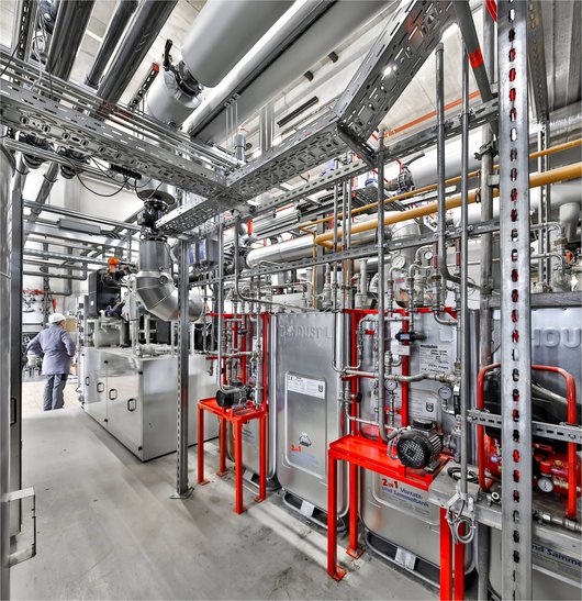 Blick auf einen Teil des von SüdWestStrom entwickelten Virtuellen Stromspeichers in Biberach/Riß (Quelle: M. Duckek)