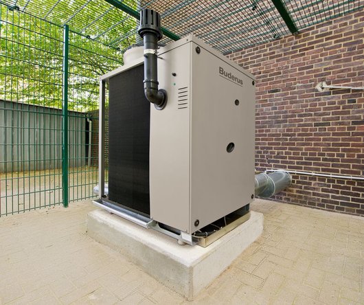 Luft-Wasser-Gas-Absorptions-Wärmepumpe Logatherm GWPL (Foto: Buderus) Luft-Wasser-Gas-Absorptions-Wärmepumpe Logatherm GWPL (Foto: Buderus)