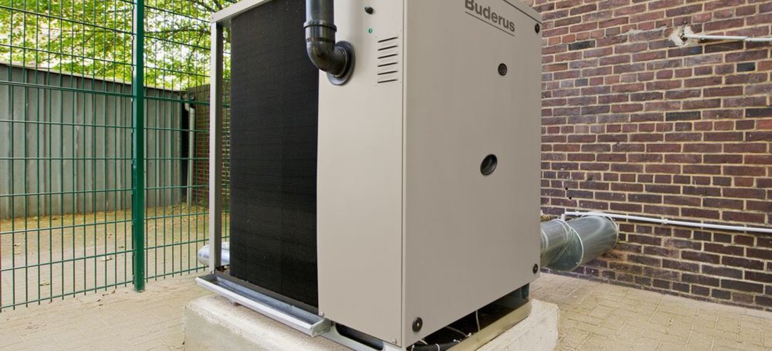 Luft-Wasser-Gas-Absorptions-Wärmepumpe Logatherm GWPL (Foto: Buderus)