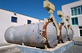 In den heute ausgestellten Autoklaven hinter dem Norderstedter Kulturwerk wurden früher Millionen von Kalksandsteinen im Jahr hergestellt. (Foto: waermepumpe-regional.de)