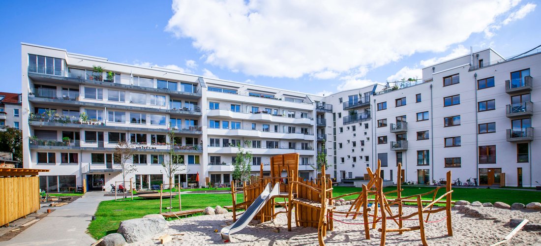 Hofansicht Wohnkomplex Brehmestr in Berlin Pankow (Foto: geo-en)