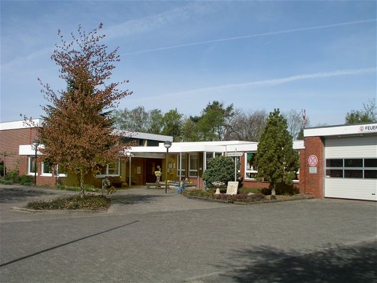 Gemeindezentrum Heidgraben (Foto: Barghaan - wikimedia / CC BY-SA 3.0) Gemeindezentrum Heidgraben (Foto: Barghaan - wikimedia / CC BY-SA 3.0)