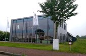 Heizungsbauer Bernd Elvert nutzt in seinem Firmengebäude im Geesthachter Industriegebiet gleich mehrere Wärmepumpen. (Foto: waermepumpe-regional.de)