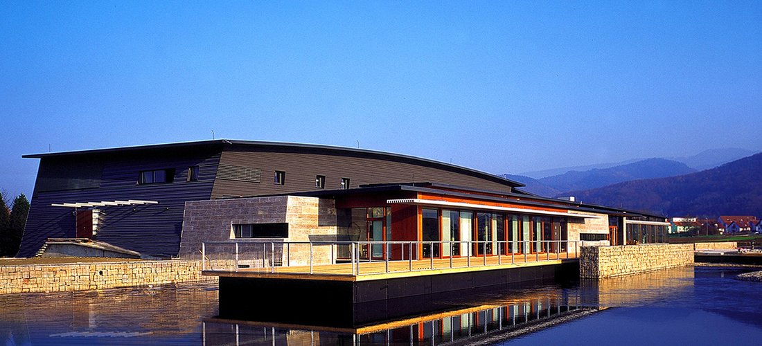 Erdwärme, Wärmepumpe und Sonnenenergie optimieren die Energiebilanz des Kultur- und Bürgerhauses in Denzlingen (Fotocredit: Architekten Dasch, Zürn und von Scholley)