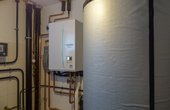 Die Wärmepumpe besitzt einen großen Vorteil gegenüber allen anderen Heizsystemen: Im Sommer kann sie auch kühlen. Somit steigere die Wärmepumpe in Verbindung mit Flächenheizungen den Wohnkomfort erheblich. Foto: Börsch