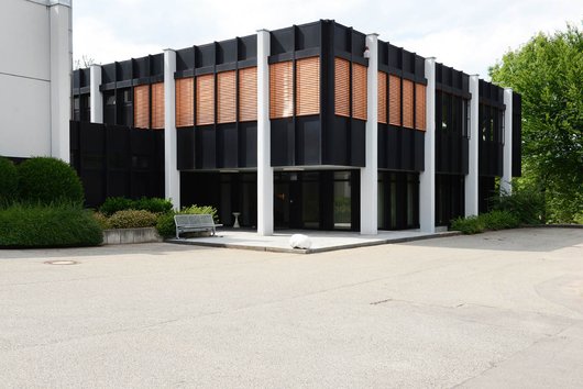 Das Bürogebäude aus den 1970er Jahren in Stuttgart-Fasanenhof kann optisch immer noch überzeugen. Foto: BWP/Weishaupt Das Bürogebäude aus den 1970er Jahren in Stuttgart-Fasanenhof kann optisch immer noch überzeugen. Foto: BWP/Weishaupt