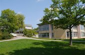 Hohenberg- und Friedrich-Boysen-Realschule: zwei der drei vom Hybriden Heizkraftwerk versorgten Schulen in Altensteig (Quelle: Stadtwerke Altensteig)