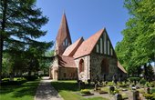 Kirche im Dorf Lichtenhagen (Foto: Author Jonas Rogowski - wikipedia / CC BY-SA 3.0)