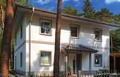 Mit gut 150 Quadratmetern Wohnfläche bietet die Villa jedem Mitglied der vierköpfigen Familie individuellen Freiraum. Foto: Roth
