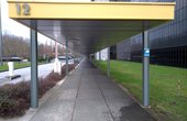 Die Firmenzentrale von Vattenfall nutzt jetzt in Kaskade geschaltete Wärmepumpen, um die Abwärme aus EDV und Rechenzentrum zur Wärmeversorgung anderer Gebäudeteile einzusetzen. (Foto: waermepumpe-regional.de)