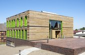 Langfristig verursacht das Gebäude weniger Betriebskosten als ein konventioneller Bau. Foto: Bundesministerium für Ernährung und Landwirtschaft (BMEL)