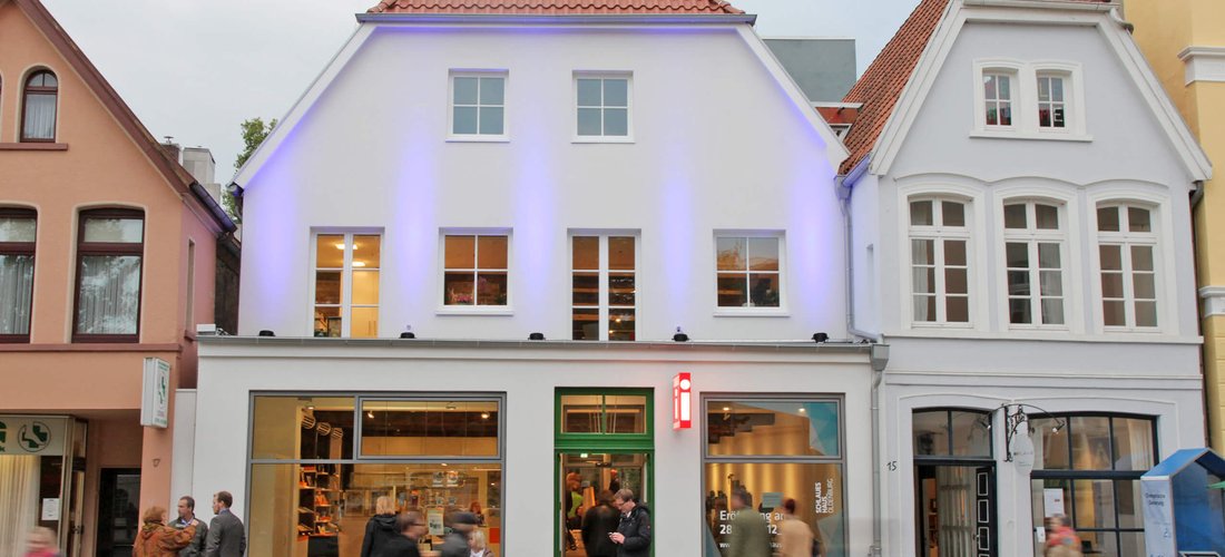Das 1562 erbaute Schlaue Haus in Oldenburg wird heute mit Erdwärme und Wärmepumpe "monovalent" beheizt. (Foto: Schlaues Haus Oldenburg gGmbH)