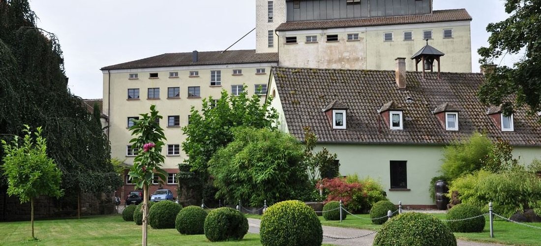Die Holzmühle in Westheim wird mit verschiedenen Wärmepumpen von Viessmann klimatisiert. (Foto © Louis)