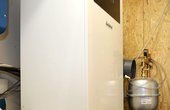 Die Logavent HRV2-140 versorgt die Räume konstant mit frischer Luft. (Bild: Buderus)