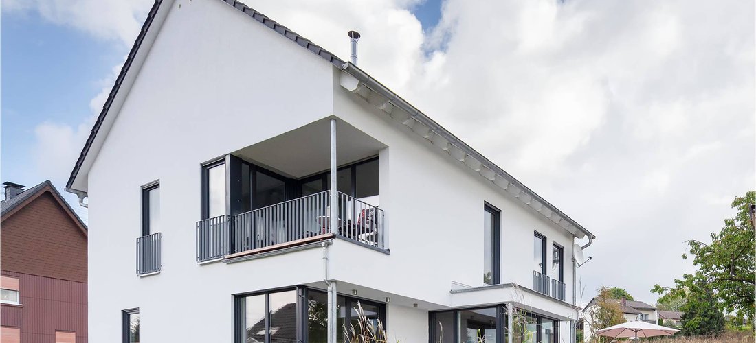 KfW 55-Einfamilienhaus in Kreuztal mit Wärmepumpe und Ablauftanlage (Foto: Artur Krause)
