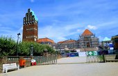 Unter der Mathildenhöhe in Darmstadt wird ein Wasserreservoir genutzt, um das Ausstellungsgebäude mit Wärmepumpen zu Heizen und Kühlen. (Foto: waermepumpe-regional.de)