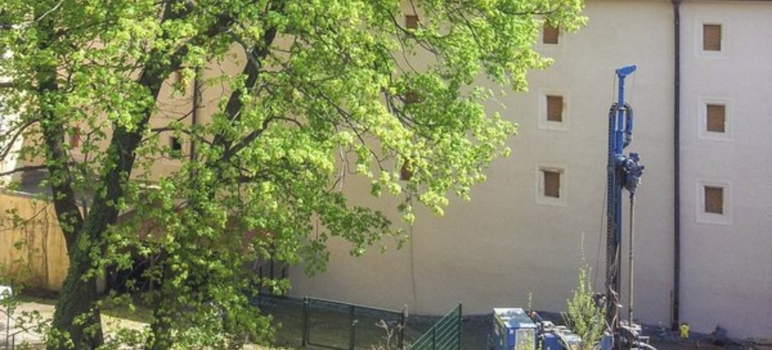Teil des modernen Nutzungskonzepts ist die Beheizung und Kühlung durch die Nutzung von umweltfreundlicher Geothermie. Das Projekt beweist: Alte Gemäuer und erneuerbare Technologie können hervorragend harmonieren. Foto: BWP