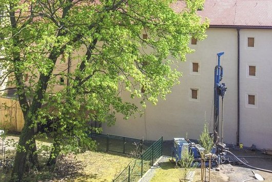 Teil des modernen Nutzungskonzepts ist die Beheizung und Kühlung durch die Nutzung von umweltfreundlicher Geothermie. Das Projekt beweist: Alte Gemäuer und erneuerbare Technologie können hervorragend harmonieren. Foto: BWP Teil des modernen Nutzungskonzepts ist die Beheizung und Kühlung durch die Nutzung von umweltfreundlicher Geothermie. Das Projekt beweist: Alte Gemäuer und erneuerbare Technologie können hervorragend harmonieren. Foto: BWP