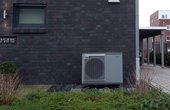 Die Wärmepumpe NIBE F2040 ist eine Split-Wärmepumpenserie mit einer Außen- und einer Inneneinheit (Foto: waermepumpe-regional.de)
