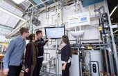 Das Laborgebäude der Hochschule Esslingen ist mit 35 Versuchsständen ausgestattet, darunter auch Wärmepumpen. (Foto: Hochschule Esslingen)