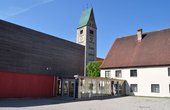 Das Obergünzburger Südsee-Museum ist mit dem nebenstehenden Heimatmuseum über einen ebenerdigen Gang verbunden. (Foto: Bundesverband Wärmepumpe (BWP) e.V.)
